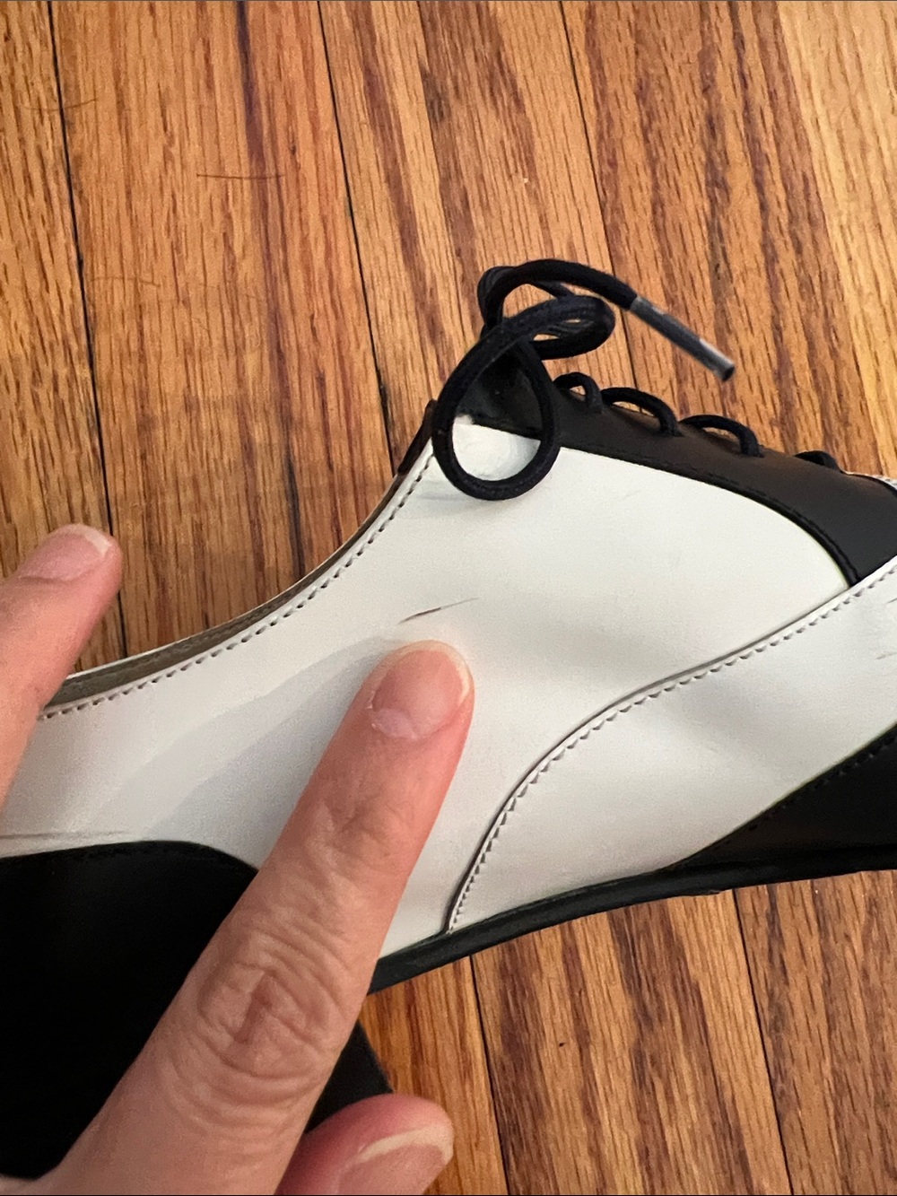 Rare Salvatore Ferragamo Black and White Two-Tone Leather Oxford Heels - Picture 10 of 13